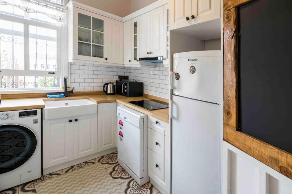 3 Bedroom Historic Near To Galata Tower İstanbul